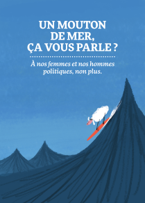 Mouton sur un surf dévallant une grosse vague